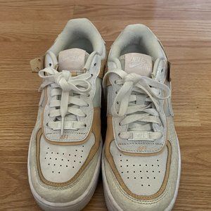 Nike Air Force 1 Low Shadow